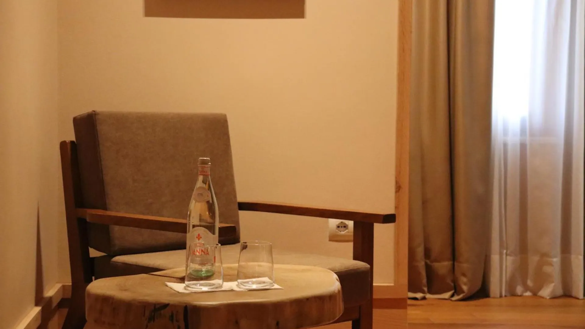 Velar Hotel Boutique Korce